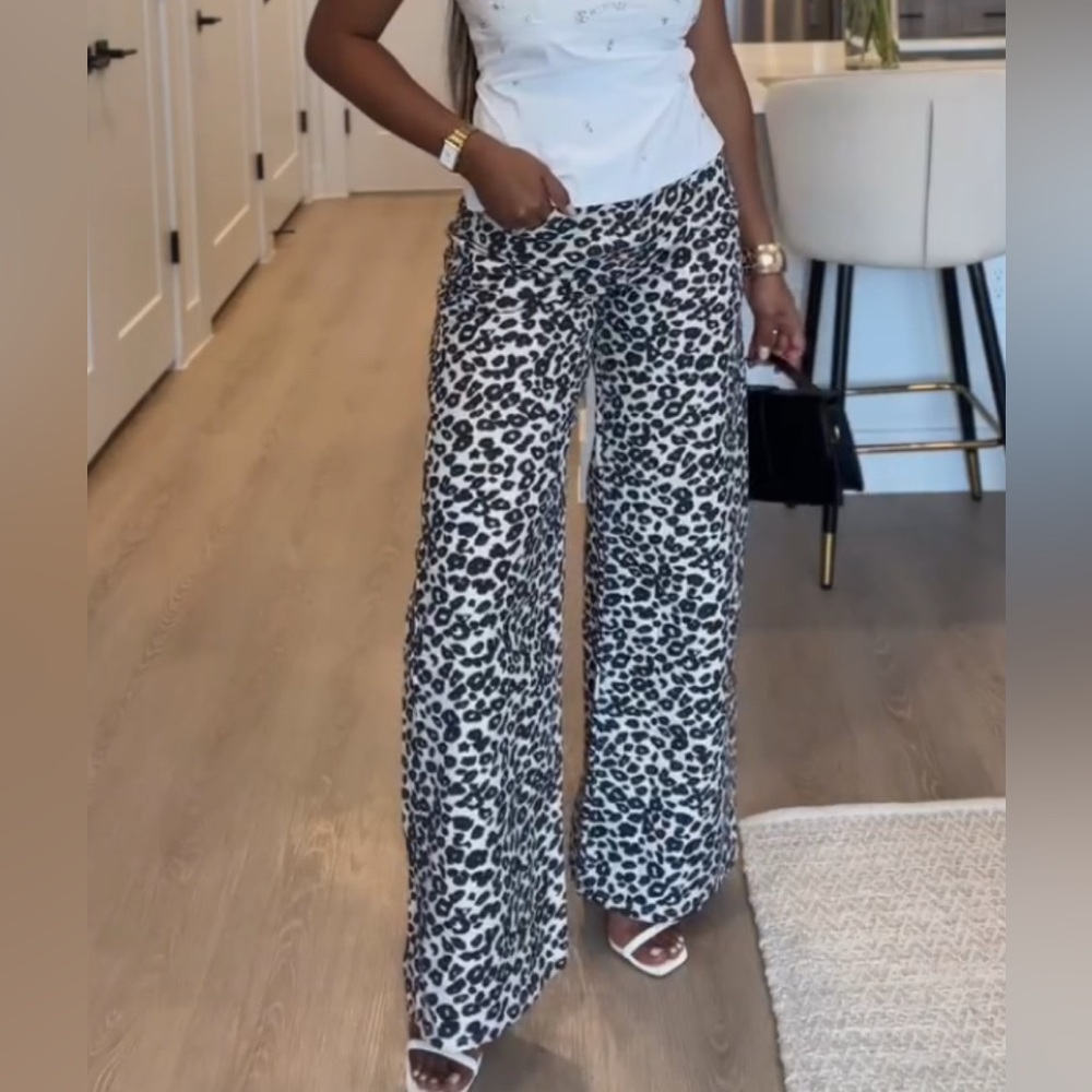 Zara Leopard Print Wide-Leg Jeans